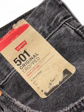LEVI’S Original Cropped Faded Black 100% Cotton Button Fly NWT Jeans Size 27x26